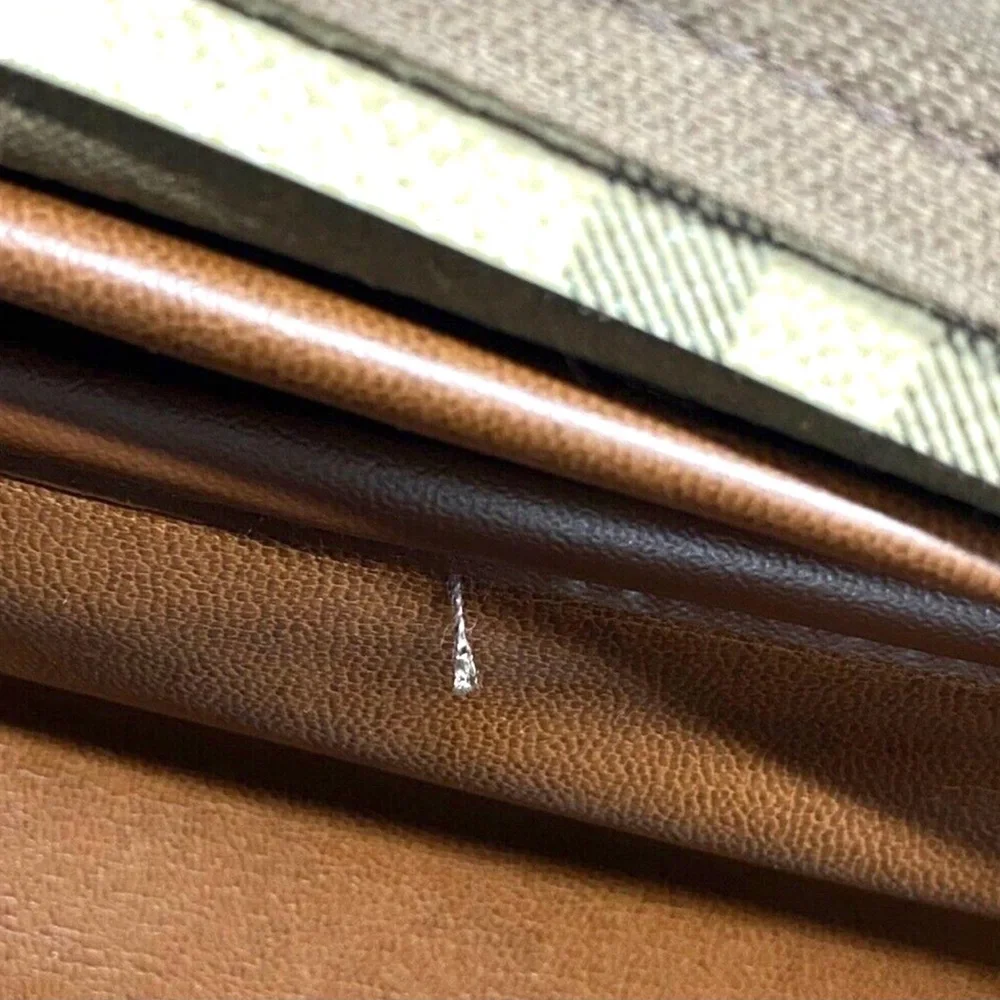 Burberry Haymarket PVC Leather Travel Case - Picture 11 of 12